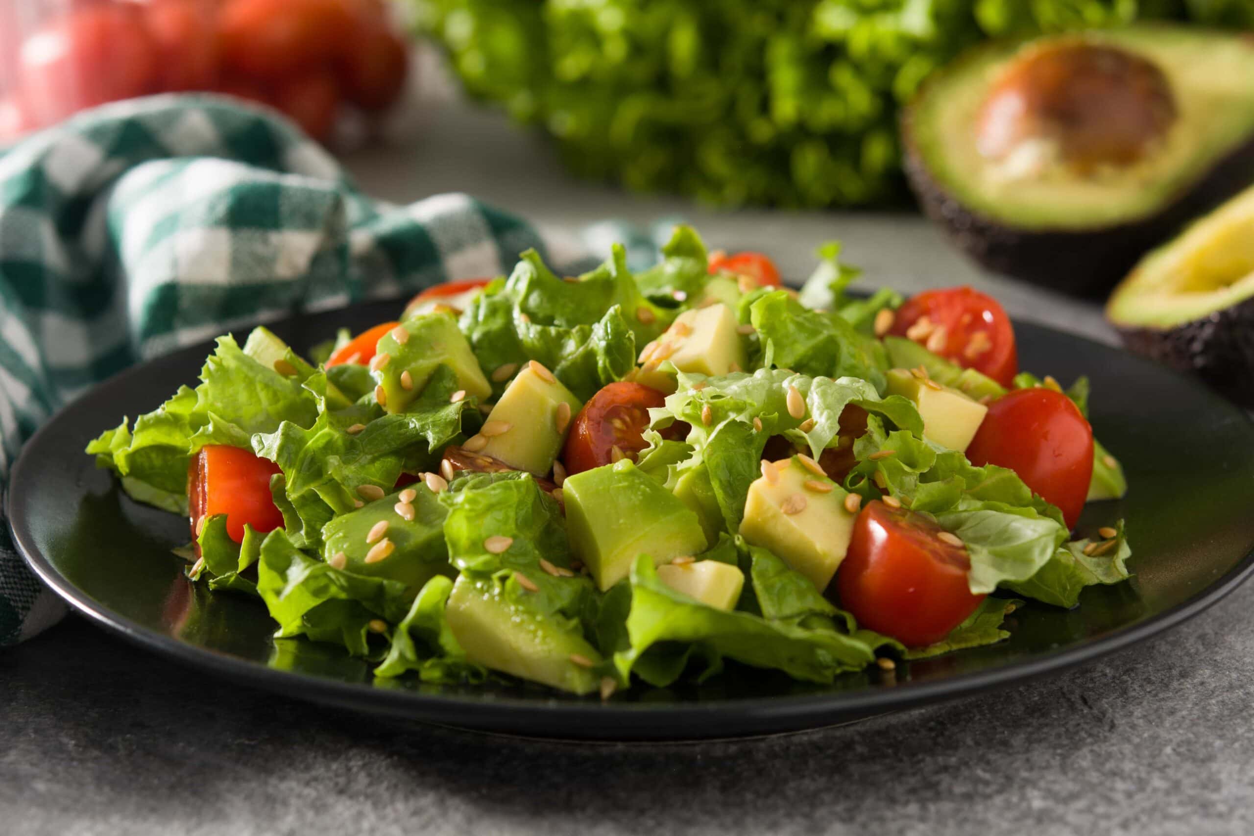 Schneller, leckerer Avocado-Tomaten-Salat - Achilles Running